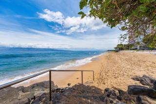 Maui Kai 605 · MK 605 Remodeled OceanFront Condo - 1