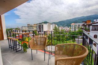 1BR, 2BA Mountain-View Condo at Oceana. Rooftop Pool, Gym in Romantic Zone - 7