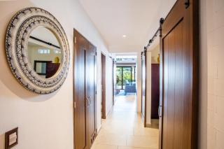 Workspace, Mini-Bar and Rooftop Pool, 2BR Retreat - 2