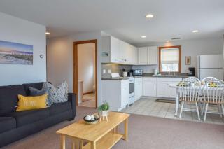 12215 - Beautiful Views of Cape Cod Bay Access to Private Beach Easy Access to P-Town - 7