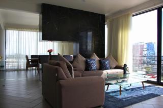 Penthouse with Glass Floor and Volcano View - 9