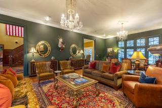 The Castle at Valle Crucis - 8