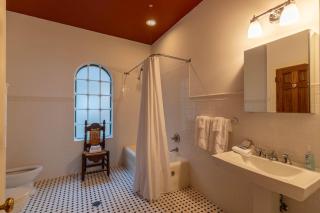 The Castle at Valle Crucis - 3