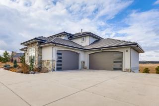Spacious Southern Colorado Home with Mountain Views - 7