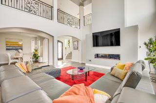 Spacious Southern Colorado Home with Mountain Views - 3