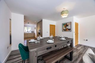 7 Riverside Mews - 2