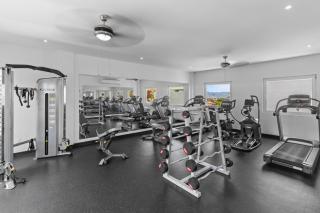 Cozy Retreat in Romantic Zone - Gym & BBQ - 5