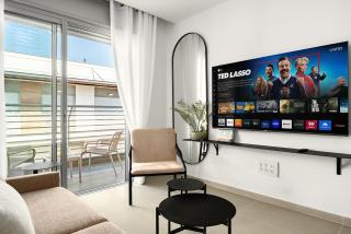 Modern Eilat Escape with Heated Pool - 6