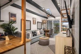 Seabatical on The Strand - 2