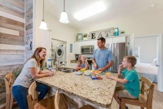 Walk to Beach Hot Tub Community Pool Water View - Padre Island - 4