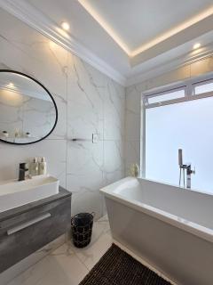 White Cottage Guesthouse - 9