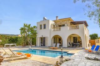 3bedroom Villa Sweet Sunset with pool St George Pegeia - 0