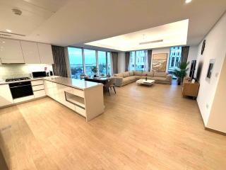 Sea and Golf Course View 3BR in Mayan Yas Island - 0