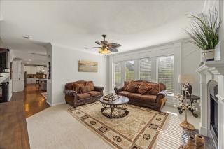 Beautiful relaxing private villa next to a pond smart home and Traeger Grill - 3