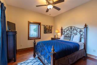 Elk Island at River Run - 8