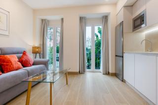 Apartamentos Plaza del Salvador - 4