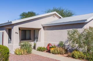 Peaceful CENTRAL Retreat - 9