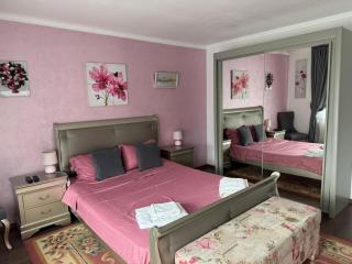 Casa Rosa by MANAGR - 1