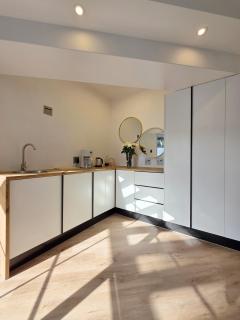 White Cottage Guesthouse - 5