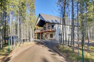 Gateway to Yellowstone! Modern Island Park Cabin - 8