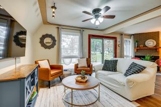 Cozy A-Frame Cabin Steps to Lake Camelot Beach! - New Rome - 6