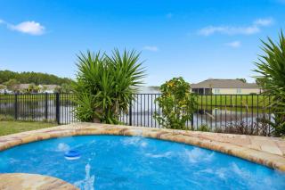 Serenity by the Sea - For 6 - 7