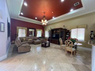 Miami Mansion for Groups Sleeps 12 - 1