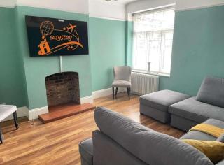 Easystays The Hidden Mansion Sleeps 15 - 0