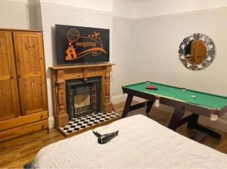 Easystays The Hidden Mansion Sleeps 15 - 6