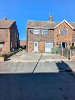 Castleford nest 3 bed driveway 2 Free Parking 6ppl - 4