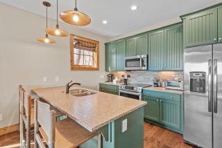 Grin'Inn Bear It at Eagles Nest - 7