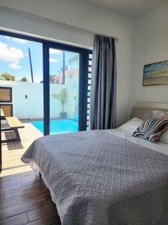 Villa Omoris - Luxury Stay with Sea View and Private Pool in Trou aux Biches - 0