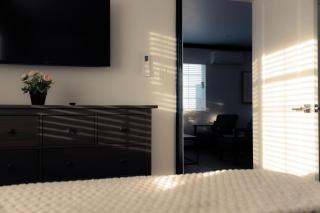 Pet-Friendly 2BR-2BA Near SoFi-Small Dogs Welcome - 3