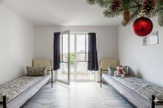 Enjoy your stay with DKN apartments - Mon-Sun - Late night check-in - Multilanguage - Near Railway station - Witamy serdecznie - 0