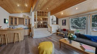 Sparrow by AvantStay Modern Mountain Retreat w Hot Tub Pool Table Games - 2