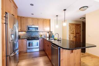 Spring Creek Serenity at Rundle Cliffs Lodge - 7