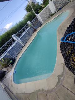 3 Bedroom Apartment with pool & 10 Mins from Beach - 0