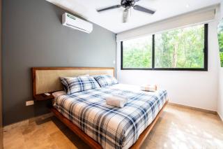 Tulum 2BR Retreat Rooftop Pool Gym Movie Theatre - 8