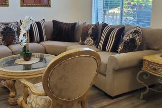 Family Home with Hot Tub! 2 Mi to Dtwn Riverside - 4