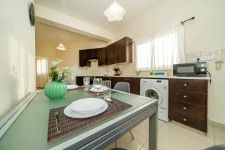 2 bedroom flat - 6