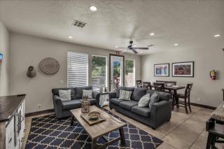 Coral Ridge 3BR Home - Pool Access and EV Charging - 7