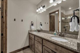 Coral Ridge 3BR Home - Pool Access and EV Charging - 1