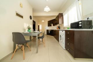 2 bedroom flat - 3