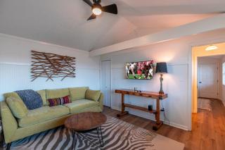 The Hawthorn House at Hound Ears - 3