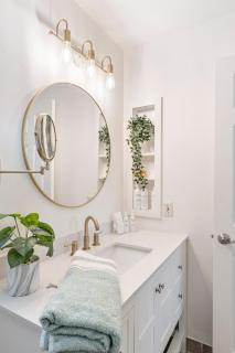 Beach Hideaway Heated pool 2Bike 3 Bd 2 Bath BBQ - Naples - 6