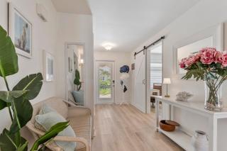 Beach Hideaway Heated pool 2Bike 3 Bd 2 Bath BBQ - Naples - 5