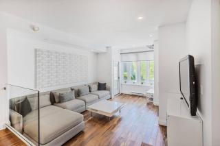 Hillside Hideaway Ski-In Ski-Out Walk to Village - 6