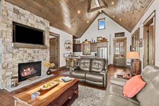 Sommer Hus at Eagles Nest - Banner Elk - 2