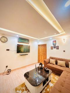 Mini cinema 1 bed Apartment Al Qamar Heights - 0