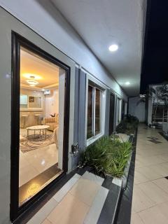 GRA Ikeja Lagos Luxury-Furnished 1BR Apartment, Family Friendly, 24hrs Eletric, WiFi - 9